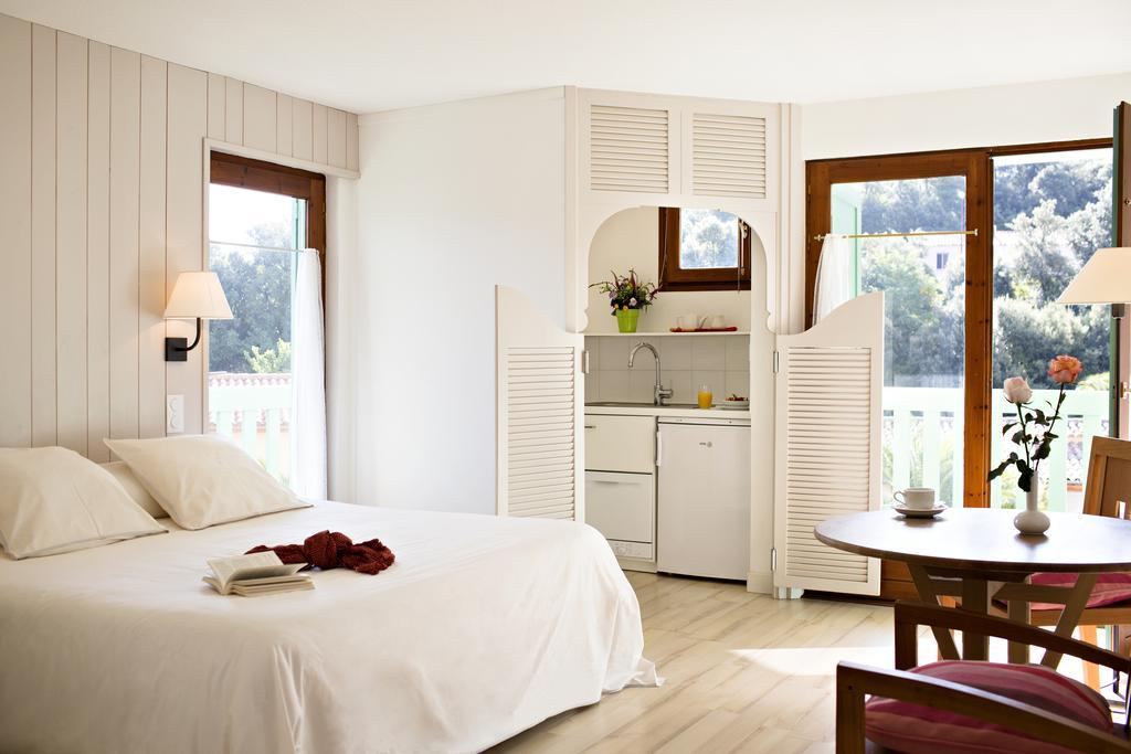 La Pinede Hotel Amelie-les-Bains-Palalda ภายนอก รูปภาพ
